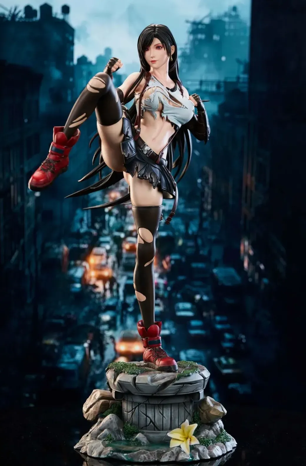 1/6 & 1/4 Scale Battle Tifa Lockhart - (FF7) Final Fantasy VII Resin Statue - MU Studio