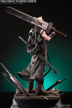 1/4 Scale Cloud Strife - (FF7) Final Fantasy VII Resin Statue - Dream Boat Studio