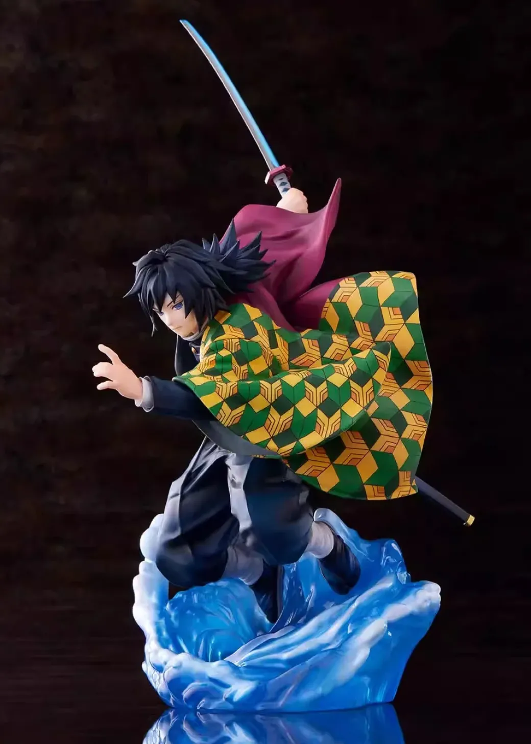 1/8 Scale Giyu Tomioka - Demon Slayer: Kimetsu no Yaiba Official Statue - Bell Fine