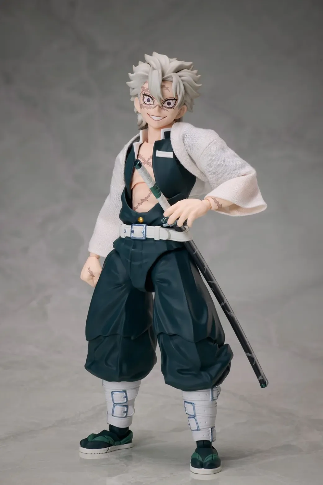 1/12 Scale Movable BUZZmod Ver. Sanemi Shinazugawa - Demon Slayer: Kimetsu no Yaiba Official Statue - Aniplex