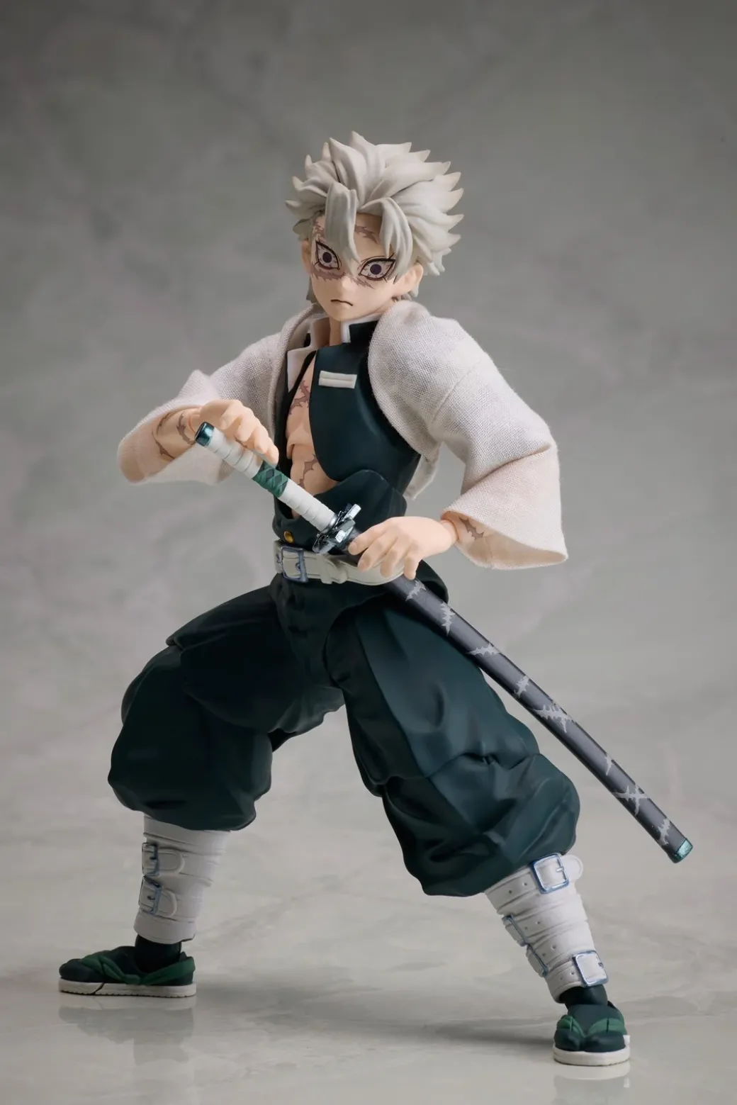 1/12 Scale Movable BUZZmod Ver. Sanemi Shinazugawa - Demon Slayer: Kimetsu no Yaiba Official Statue - Aniplex