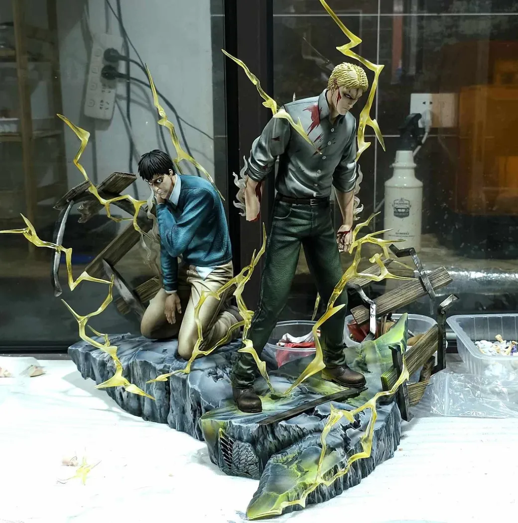 1/6 Scale Reiner Braun & Bertolt Hoover - Attack On Titan Resin Statue - Light Team Studios