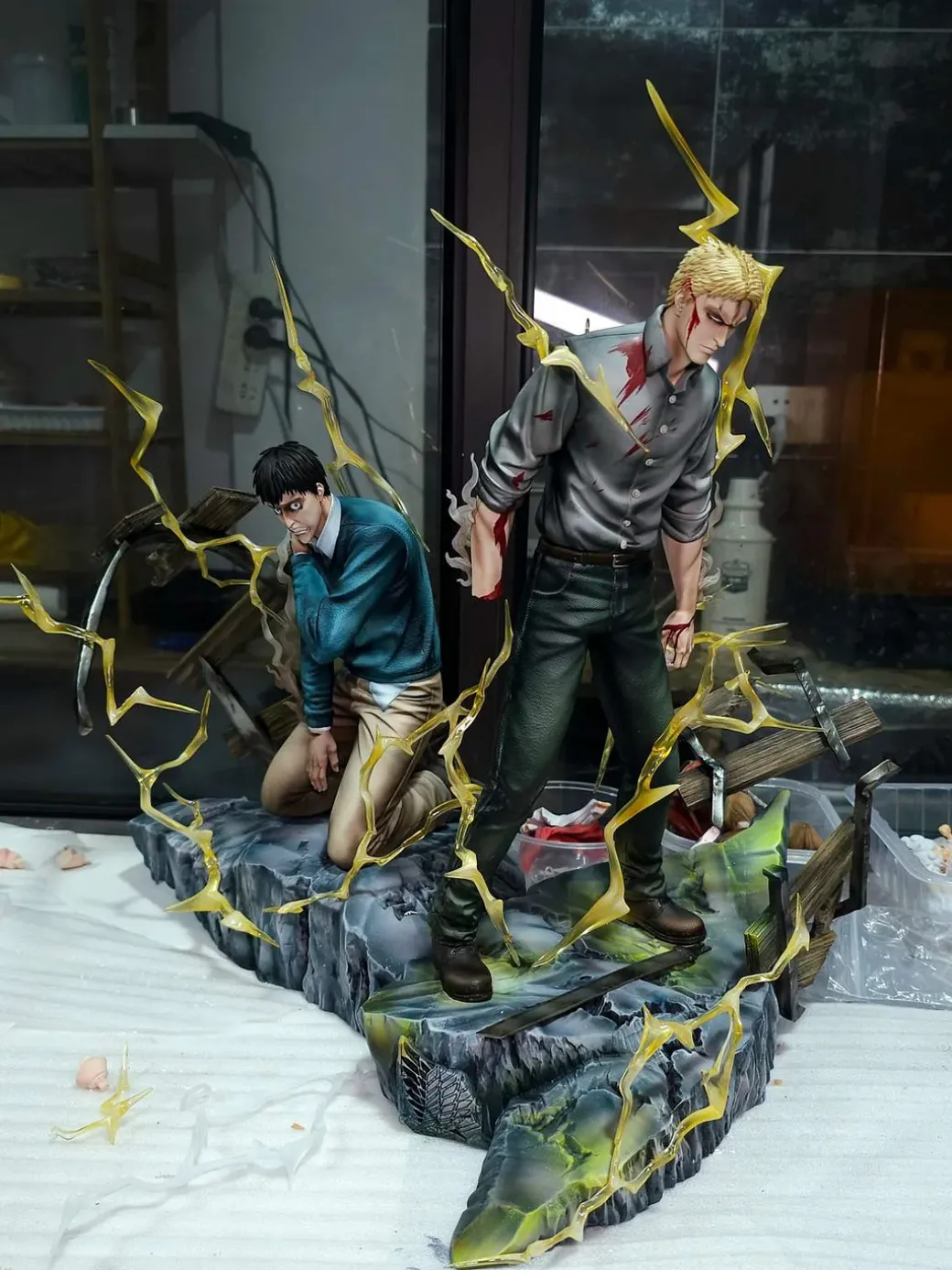 1/6 Scale Reiner Braun & Bertolt Hoover - Attack On Titan Resin Statue - Light Team Studios