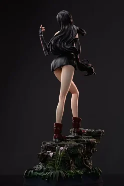 1/5 Scale Tifa Lockheart - (FF7) Final Fantasy VII Resin Statue - Cat Tail Studio
