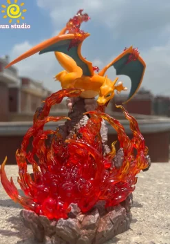 1/20 Scale World Zukan Charizard with LED - Pokemon Resin Statue - sun Studio