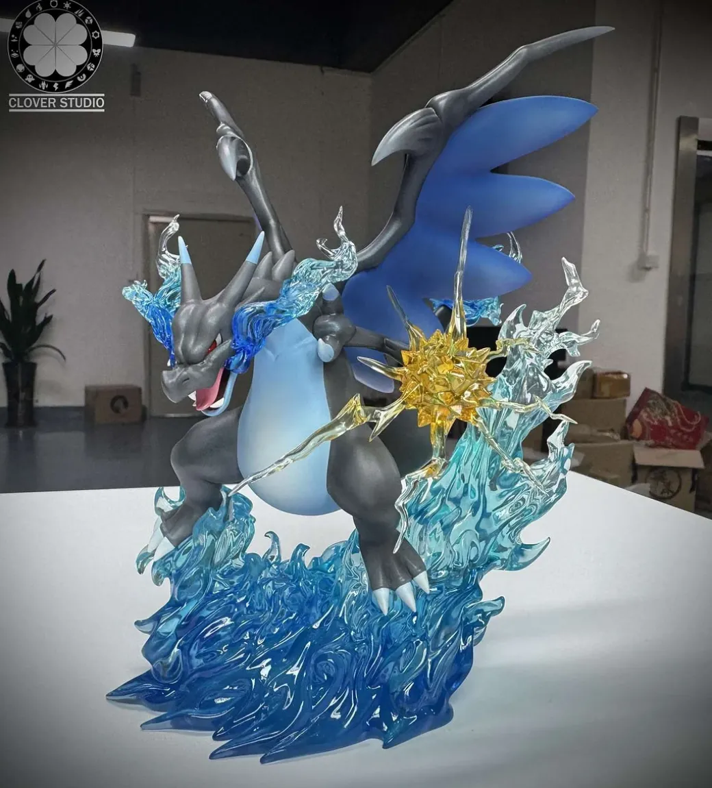 1/20 Scale World Zukan Charizard X - Pokemon Resin Statue - Clover Studio
