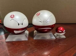 1/20 Scale World Zukan Voltorb & Electrode - Pokemon Statue - sun Studio