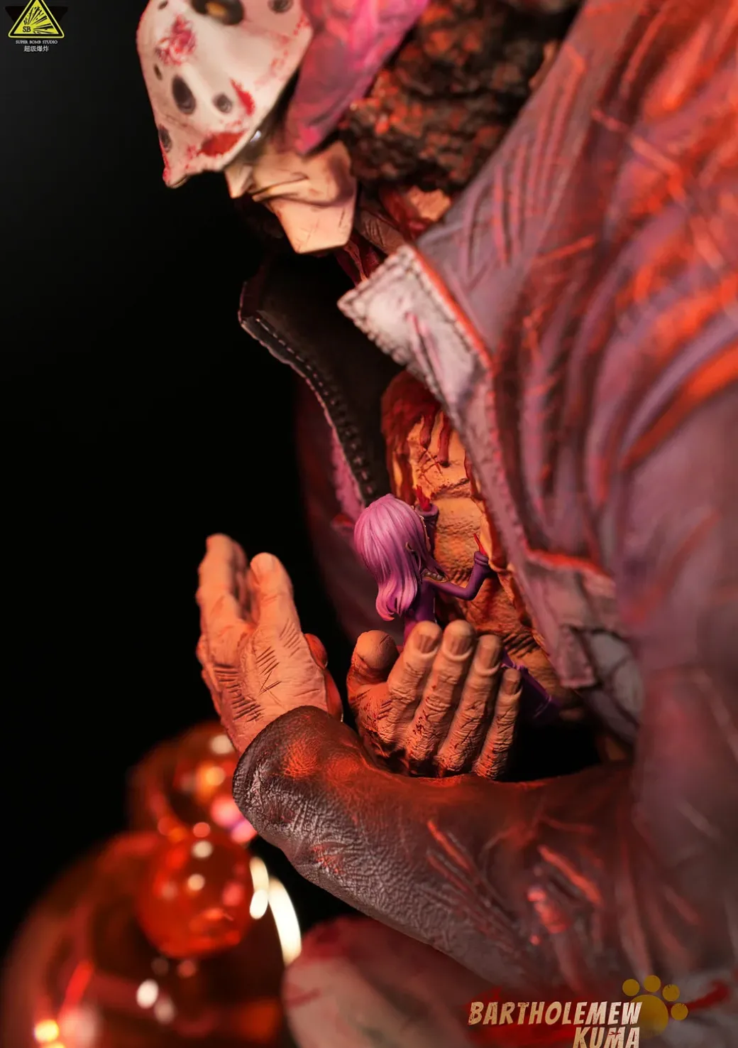 Bartholomew Kuma with LED - ONE PIECE Resin Statue - Super Bomb Studio