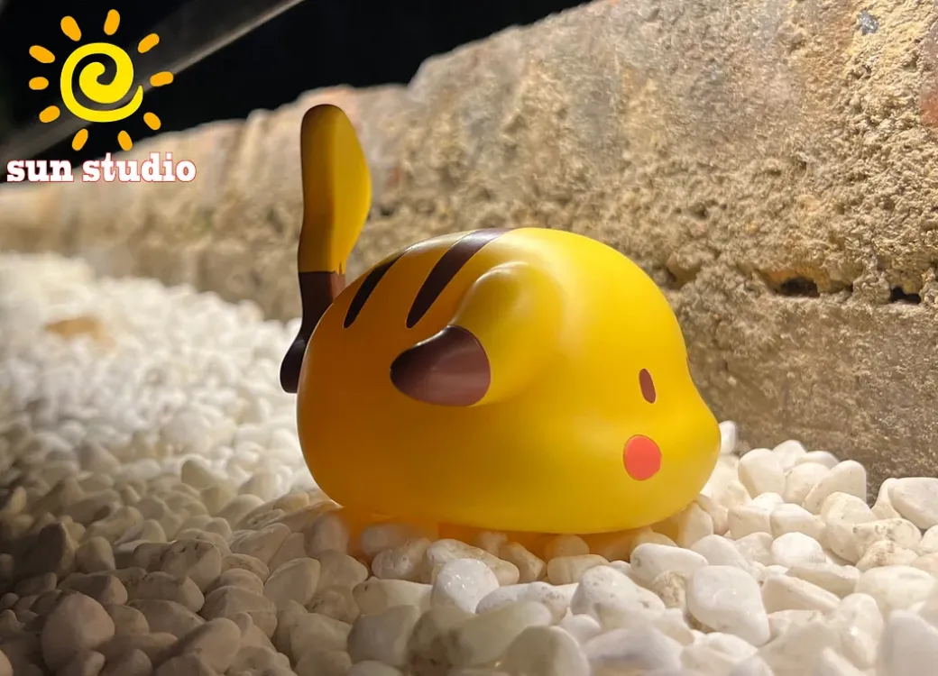 Big & Small Scale Pikachu - Pokemon Resin Statue - sun Studio