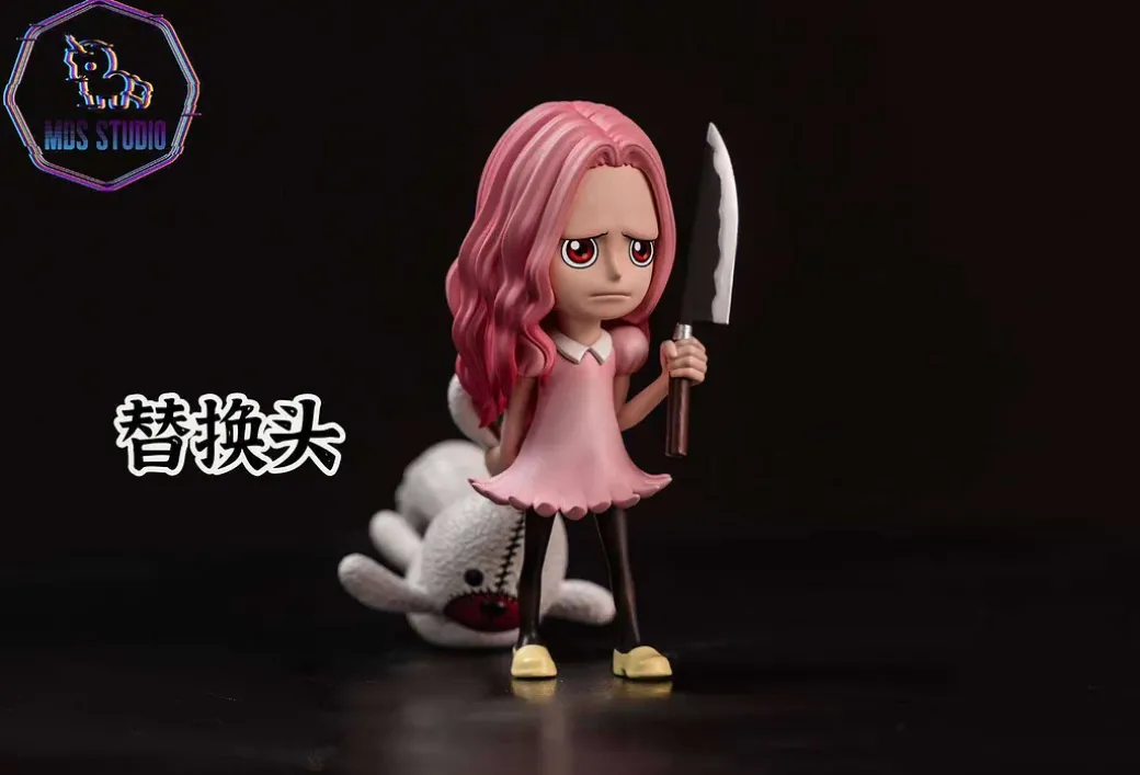 Big Mom Pirates Series 007 Holy Mother Carmel & Charlotte Anana - ONE PIECE Resin Statue - MDS Studio