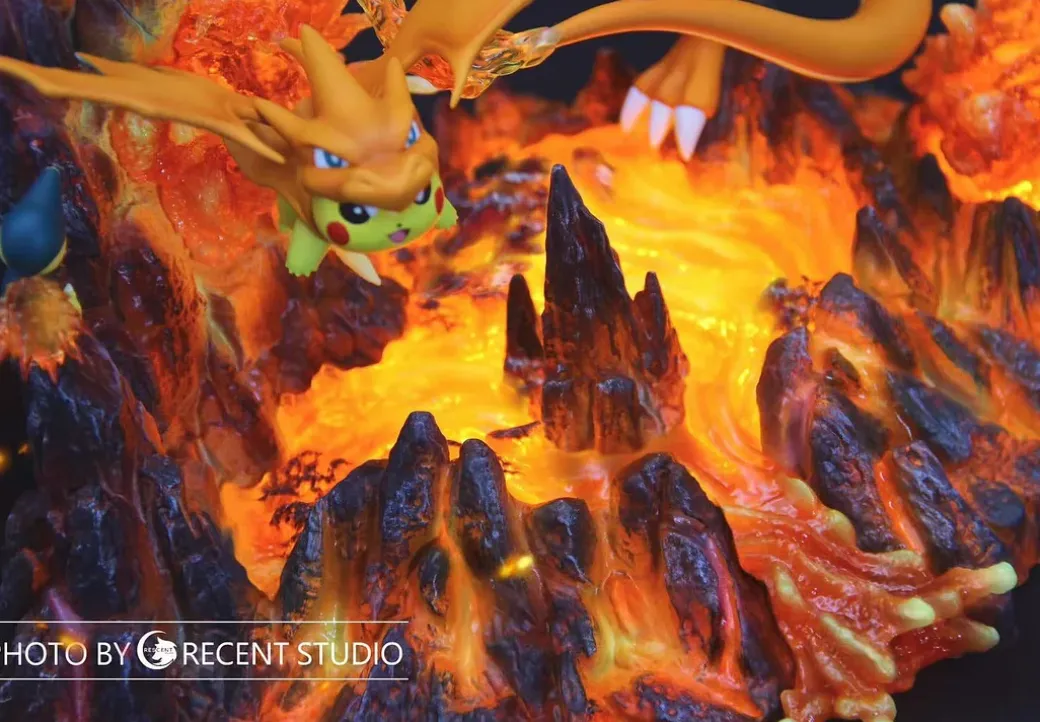 Charizard X & Y with LED - Pokemon Resin Statue - Crescent-Studios