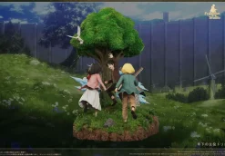 Childhood Friends Running to Tree on Hill - Attack On Titan Resin Statue - Freedom Studio