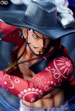 Dracule Mihawk & Bartholemew Kuma - ONE PIECE Resin Statue - Unlimited Studios