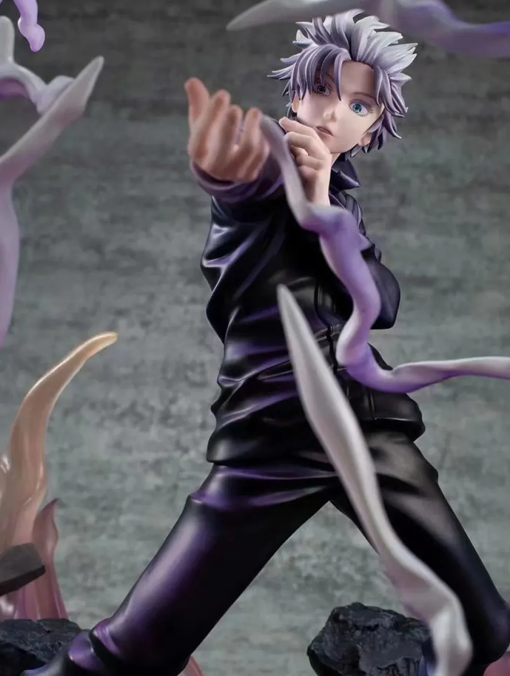 DX Figure Gojo Satoru with Hollow Techinique: Purple - Jujutsu Kaisen Official Statue - MegaHouse