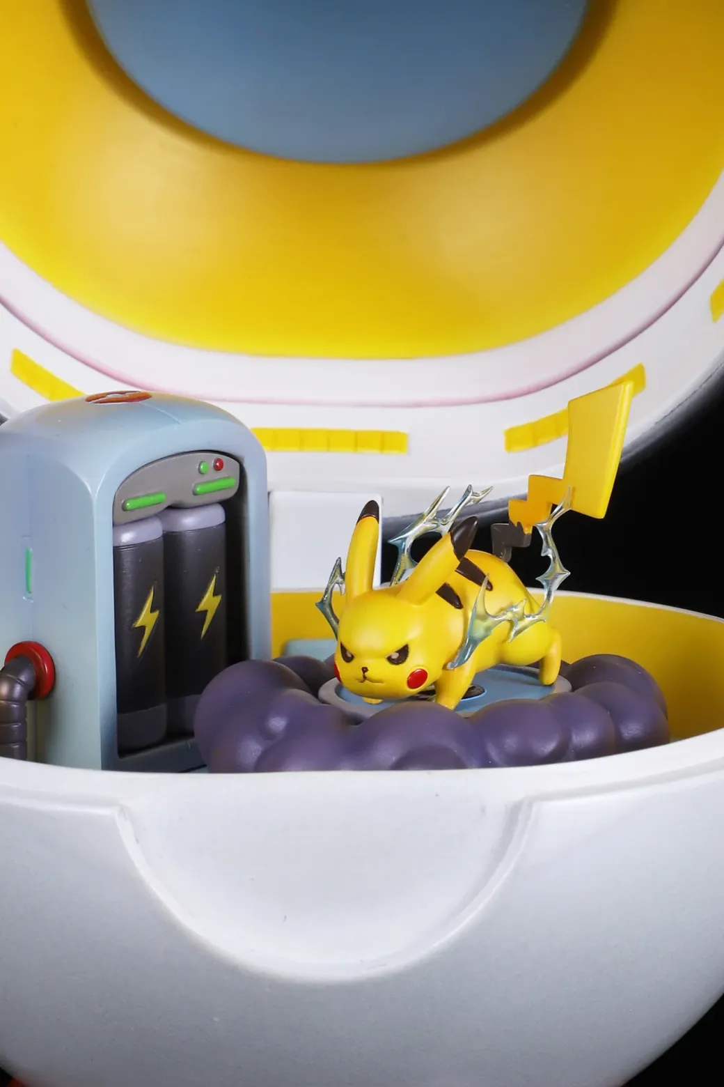 Fantasy Pokeball Series Pikachu Pokeball with LED - Pokemon Statue - MoShiJie Studio