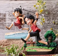 G.E.M Series RUN! RUN! RUN! Ver. Childhood Portgas D. Ace - ONE PIECE Official Statue - MegaHouse