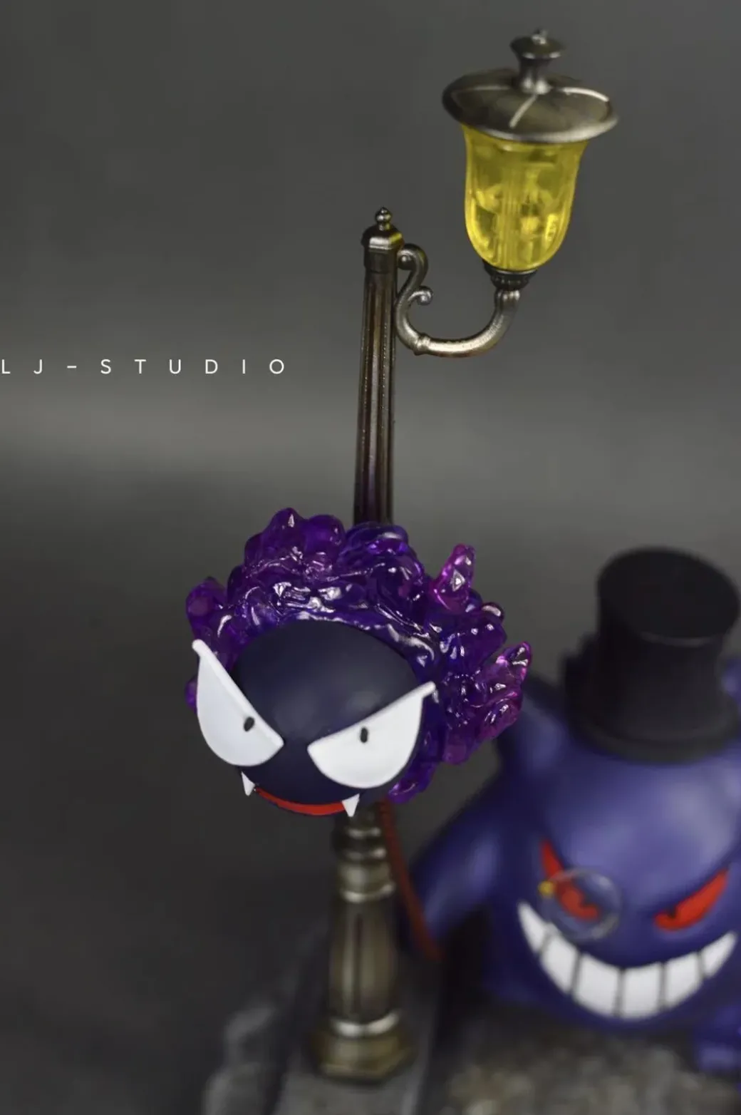 Gengar Vicious Dog Balloon With LED- Pokemon Resin Statue - LJ Studios