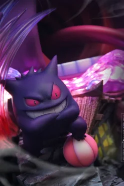 Gigantamax Gengar with LED - Pokemon Resin Statue - Crescent-Studios