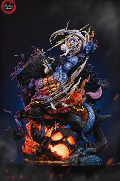 Human-Beast Form Kaido vs Nika Luffy with LED - ONE PIECE Resin Statue - Fantasy Studios
