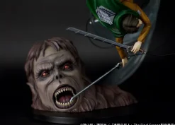 Levi Ackerman & Beast Titan - Attack On Titan Official Statue - PROOF