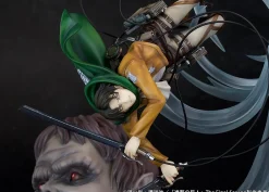 Levi Ackerman & Beast Titan - Attack On Titan Official Statue - PROOF