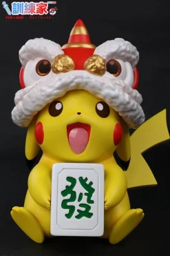 Medium & Big Scale Huging Mahjong Pikachu - Pokemon Resin Statue - Pokemon-Studio