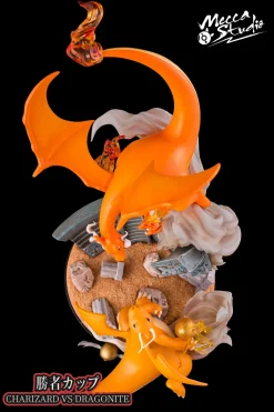 Palace of Victory Charizard vs Dragonite - Pokemon Resin Statue - Mecca Mai Studios