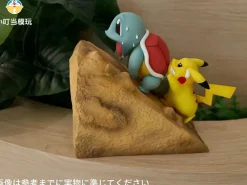 Pikachu & Squirtle Running - Pokemon Statue - XiaoDingDang Studio