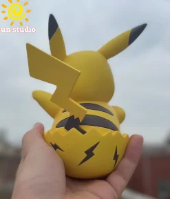 Pikachu Tumbler - Pokemon Resin Statue - sun Studio
