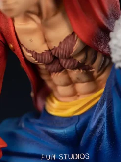 POP Scale Squatting Monkey D. Luffy - ONE PIECE Resin Statue - FUN Studios
