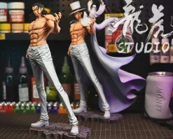 POP Scale Standing Rob Lucci - ONE PIECE Resin Statue - LongHu Studios
