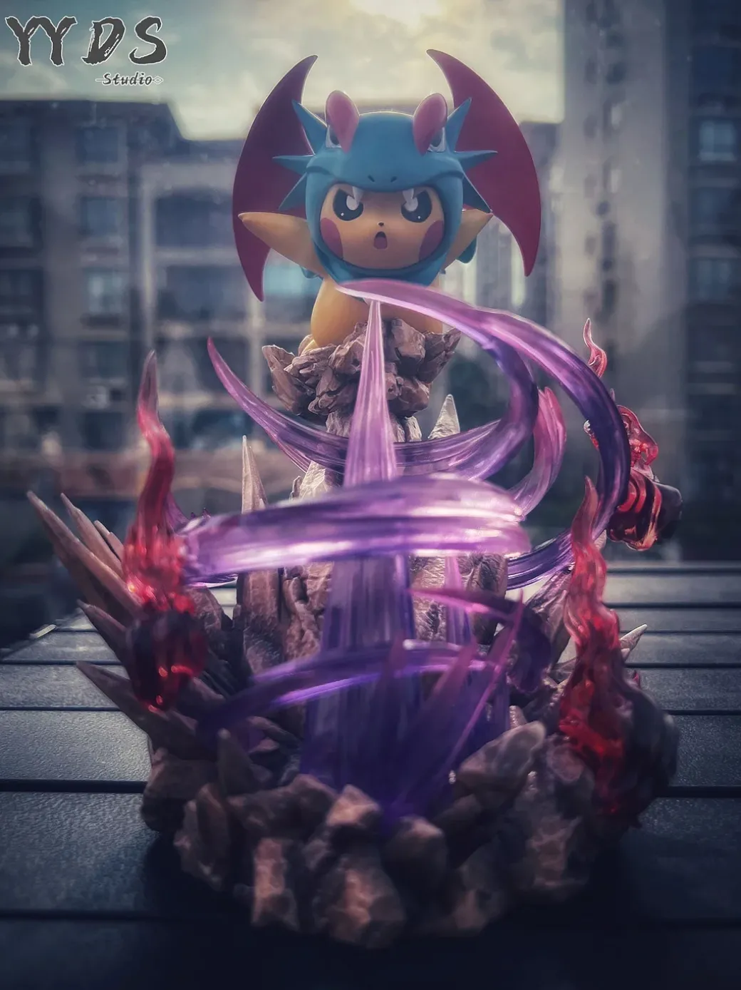Salamence Cosplay Pikachu & Salamence - Pokemon Resin Statue - YYDS Studios