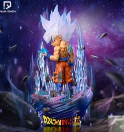 SD & WCF Scale Ultra Instinct Goku - Dragon Ball Resin Statue - Deyin-Studios