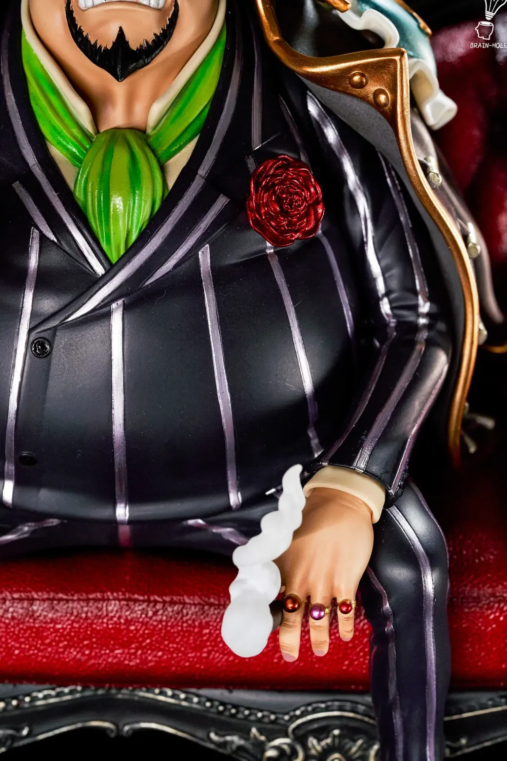 Sitting Capone Bege - ONE PIECE Resin Statue - Brain Hole Studio