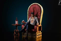 Sitting Dracule Mihawk - ONE PIECE Resin Statue - Brain Hole Studio