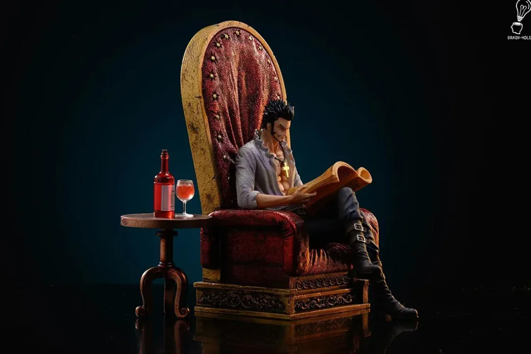 Sitting Dracule Mihawk - ONE PIECE Resin Statue - Brain Hole Studio