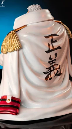 Sitting Monkey D. Garp - ONE PIECE Resin Statue - Brain Hole Studio