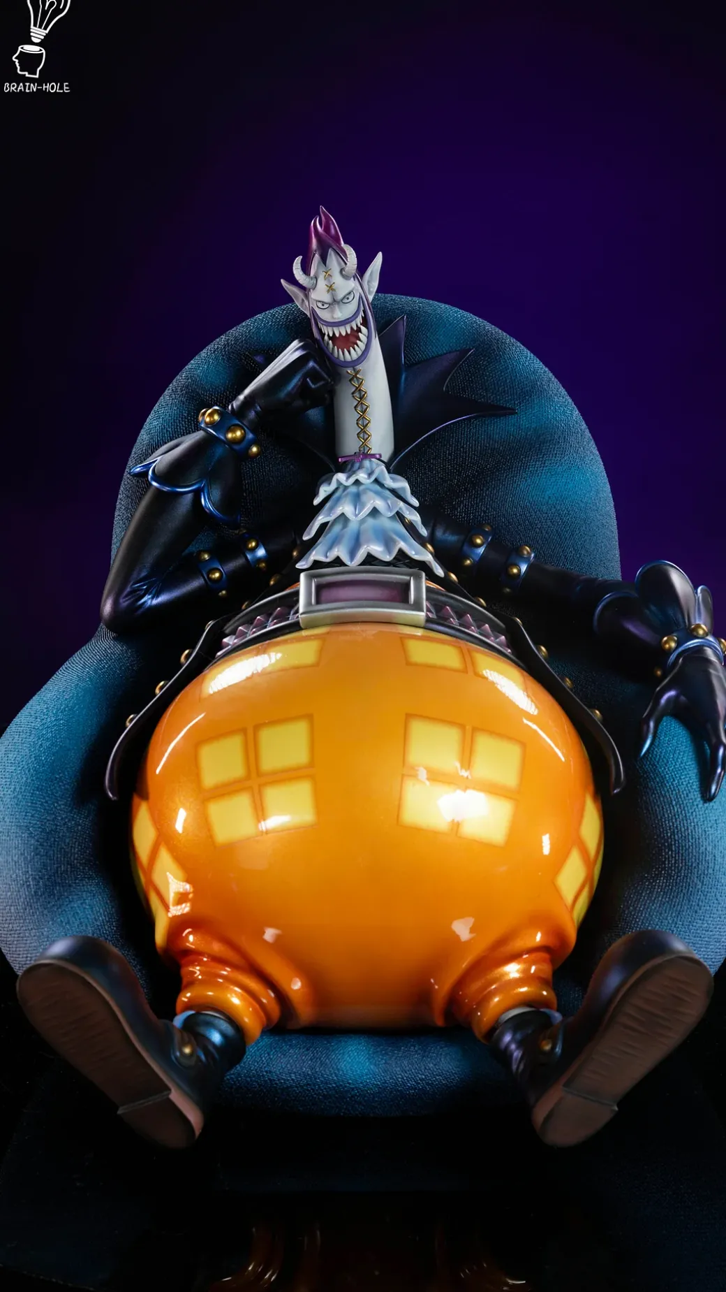 Sitting Seven Warlords of the Sea Series 002 Sitting Gecko Moria - ONE PIECE Resin Statue - Brain Hole Studio