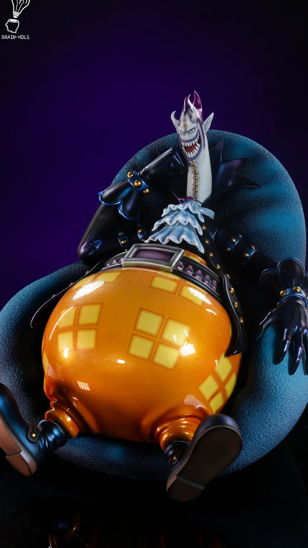 Sitting Seven Warlords of the Sea Series 002 Sitting Gecko Moria - ONE PIECE Resin Statue - Brain Hole Studio