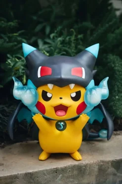 Small & 1/1 Scale Mega Charizard X Cosplay Pikachu - Pokemon Resin Statue - Unlimited Studios