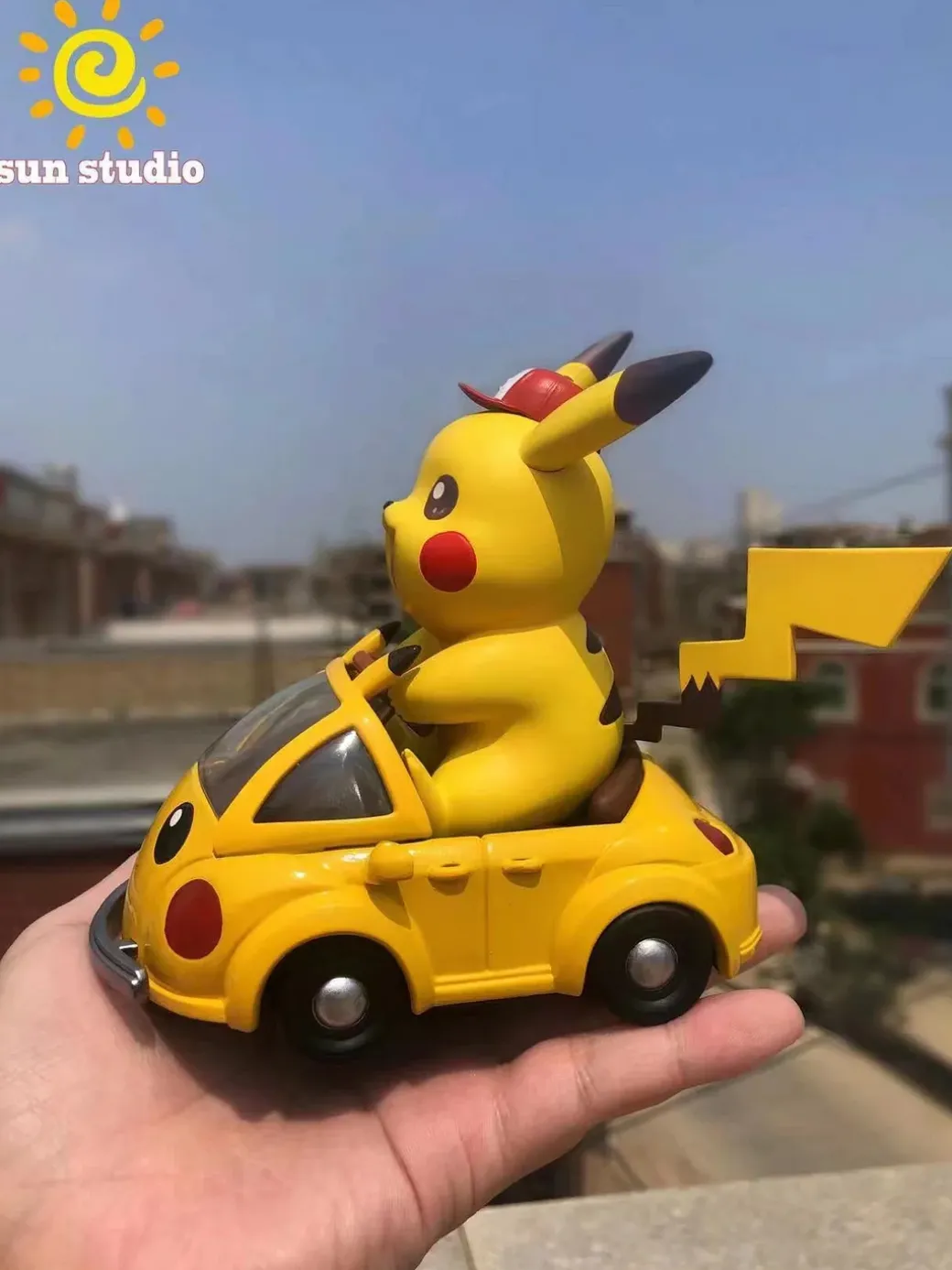 Small & Big Scale Pikachu with Pikachu Car - Pokemon Resin Statue - sun Studio