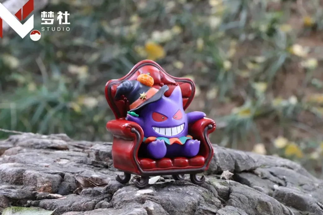 Sofa Gengar - Pokemon Resin Statue - MengShe Studio