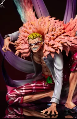 Squatting Donquixote Doflamingo - ONE PIECE Resin Statue - Brain Hole Studio