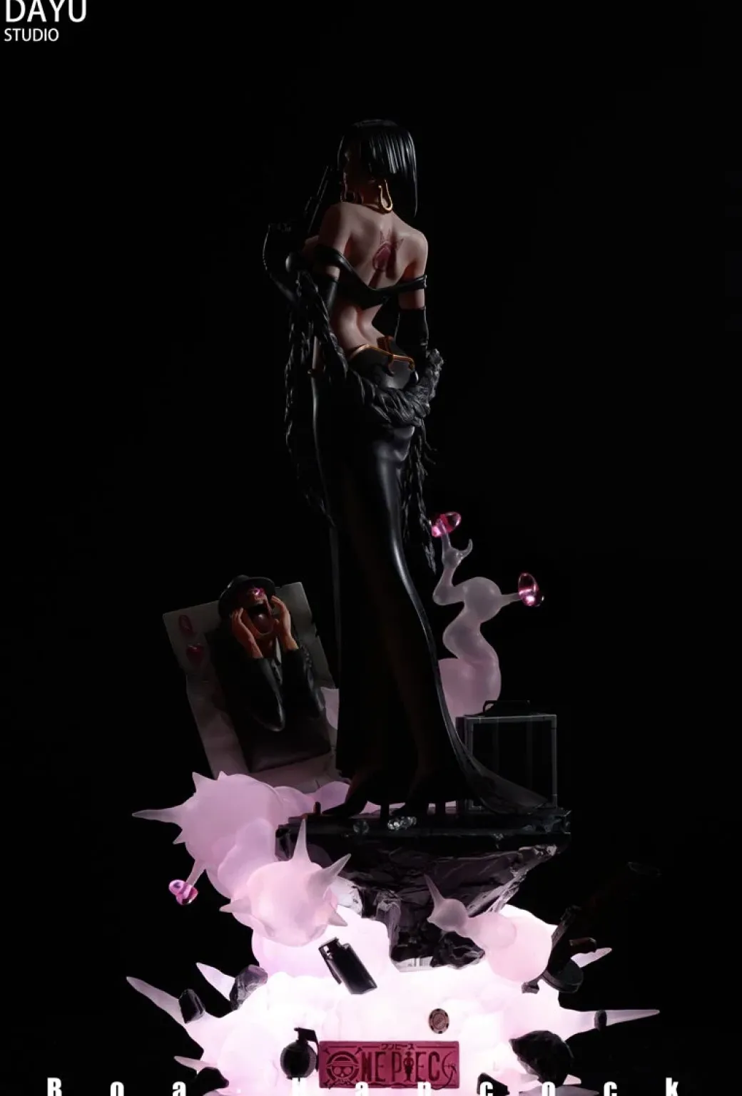 Suit Thug Series Boa Hancock with LED - ONE PIECE Resin Statue - DAYU Studios