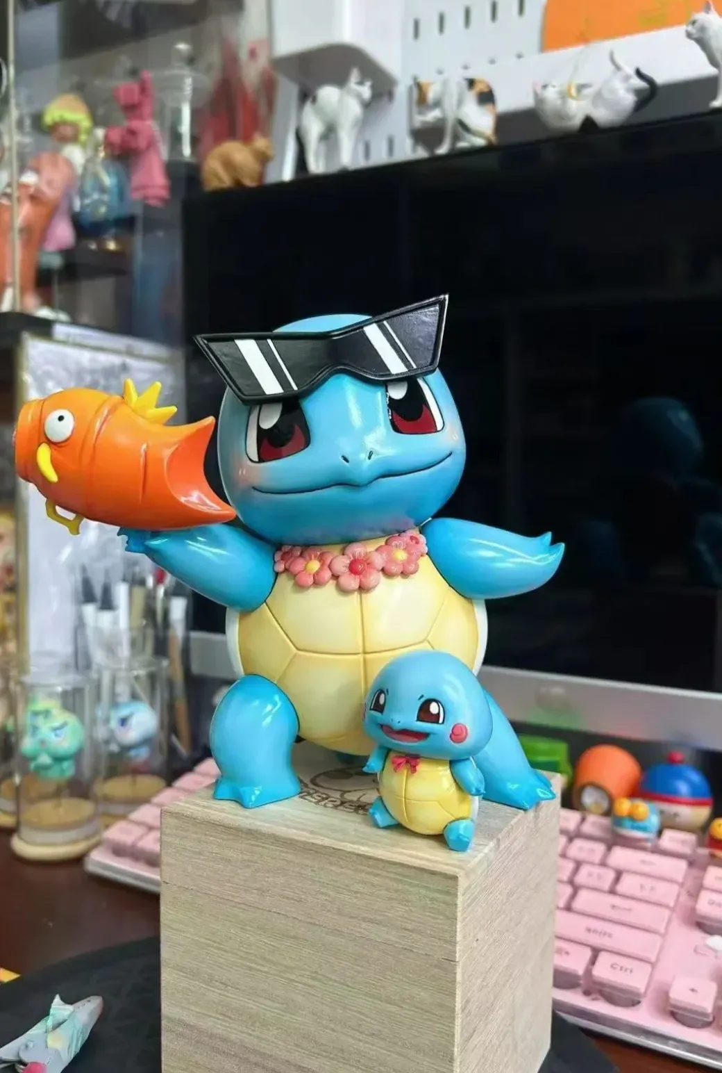 Summer Water Gun Squirtle & Little Squirtle - Pokemon Resin Statue - CaiCai Studio