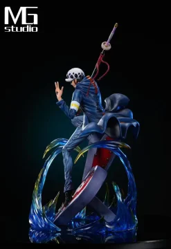 Trafalgar D. Water Law - ONE PIECE Resin Statue - MG-Studio