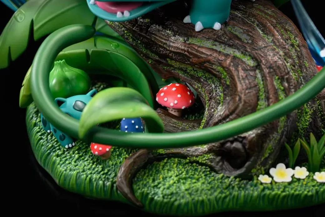 Venusaur & Bulbasaur - Pokemon Resin Statue - City Starlight Studio