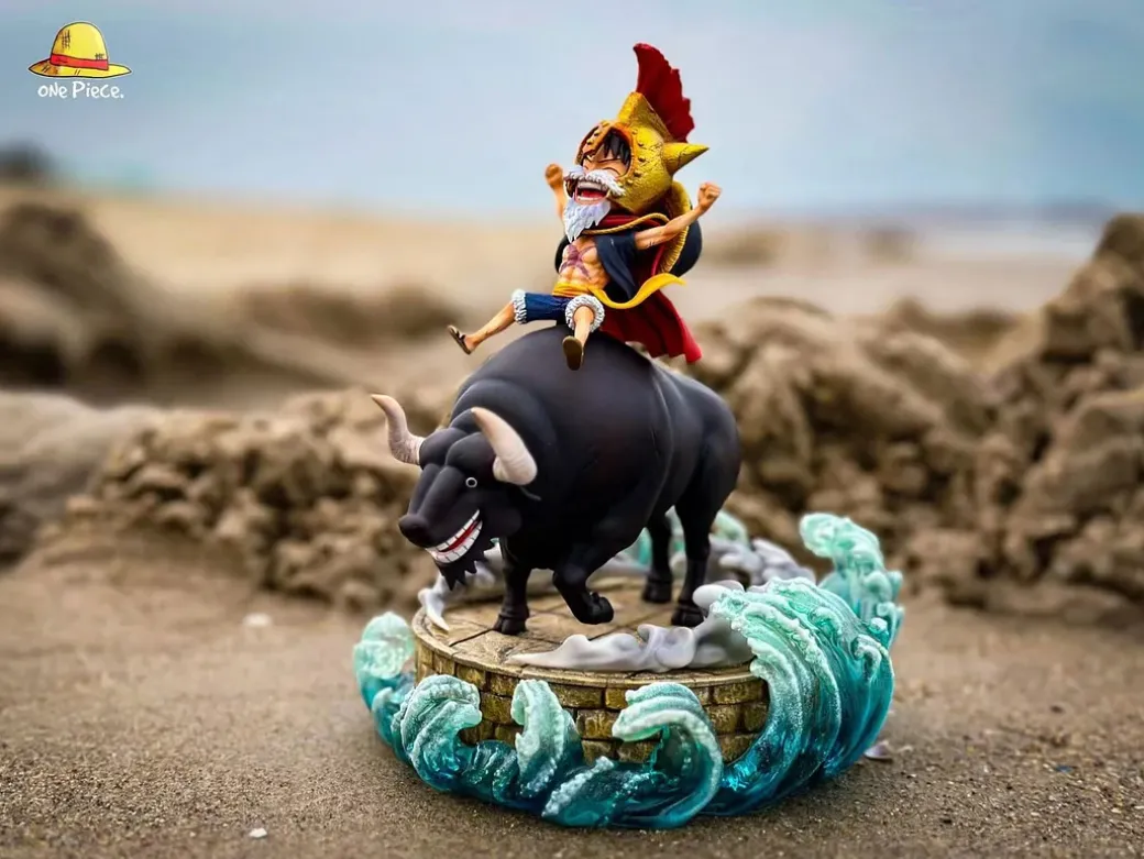 WCF Bull Riding & Monkey D. Luffy - ONE PIECE Resin Statue - ONE Piece. Studio