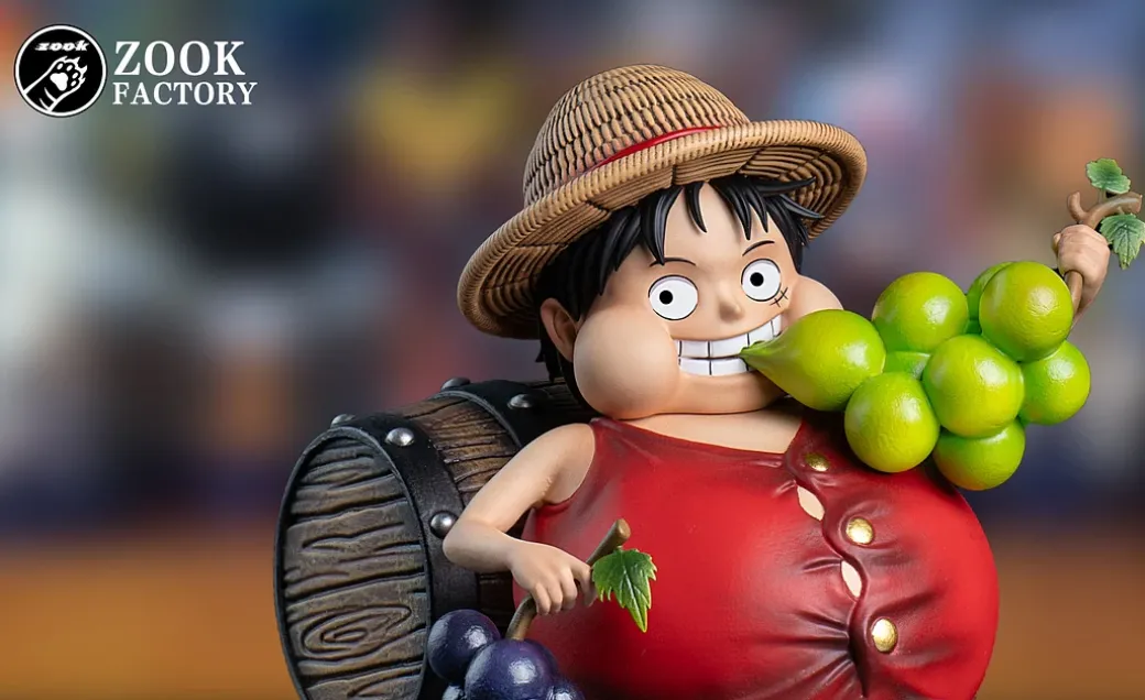 WCF Scale Eating Grapes Monkey D. Luffy - ONE PIECE Resin Statue - Zook Factory Studios
